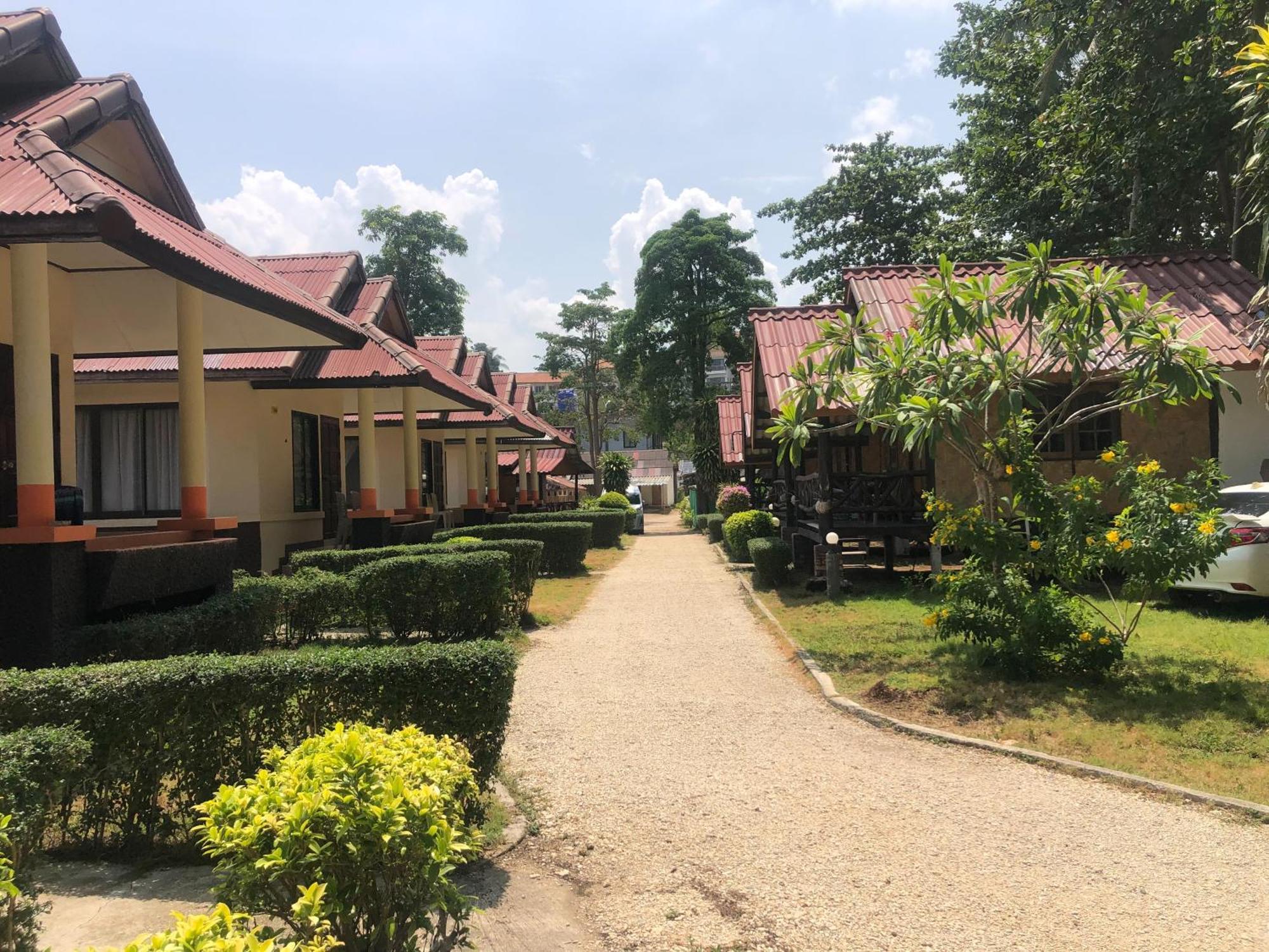 Moonwalk Lanta Resort Koh Lanta Ngoại thất bức ảnh