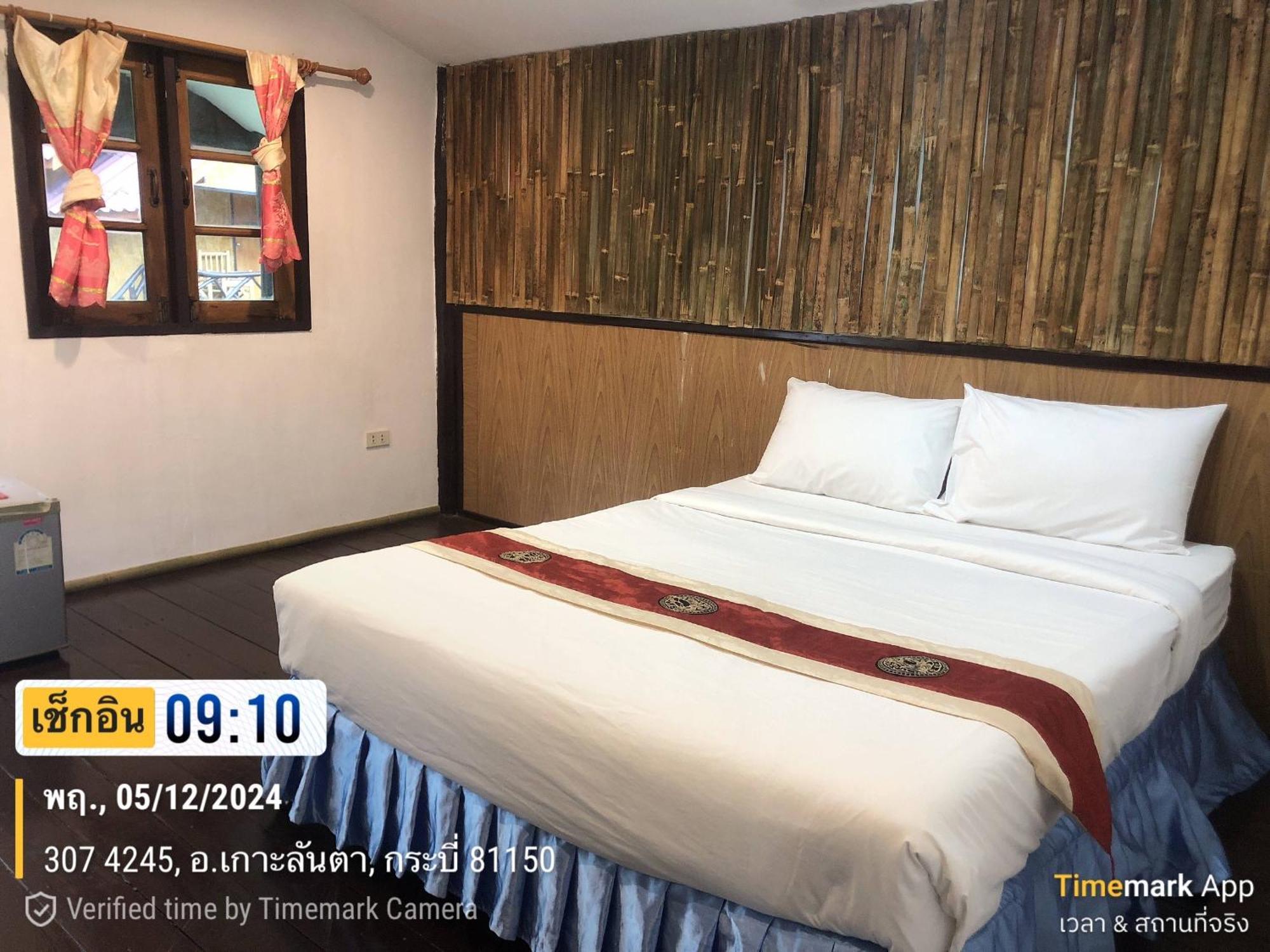 Moonwalk Lanta Resort Koh Lanta Ngoại thất bức ảnh