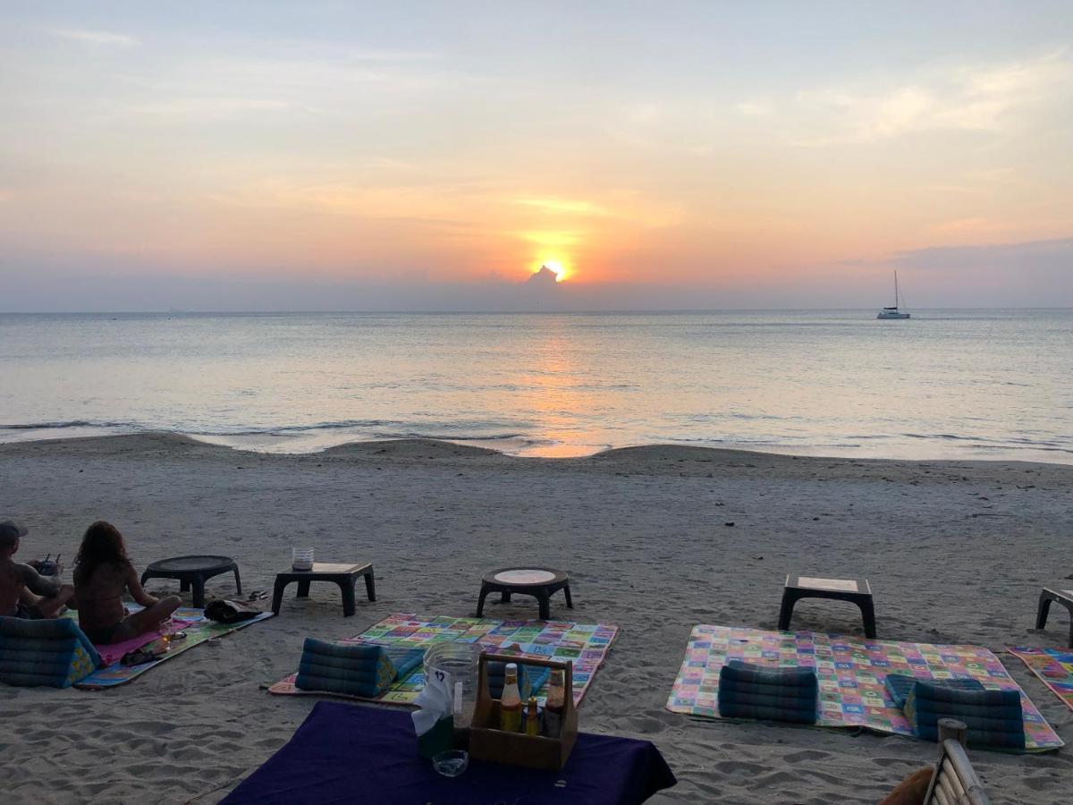 Moonwalk Lanta Resort Koh Lanta Ngoại thất bức ảnh