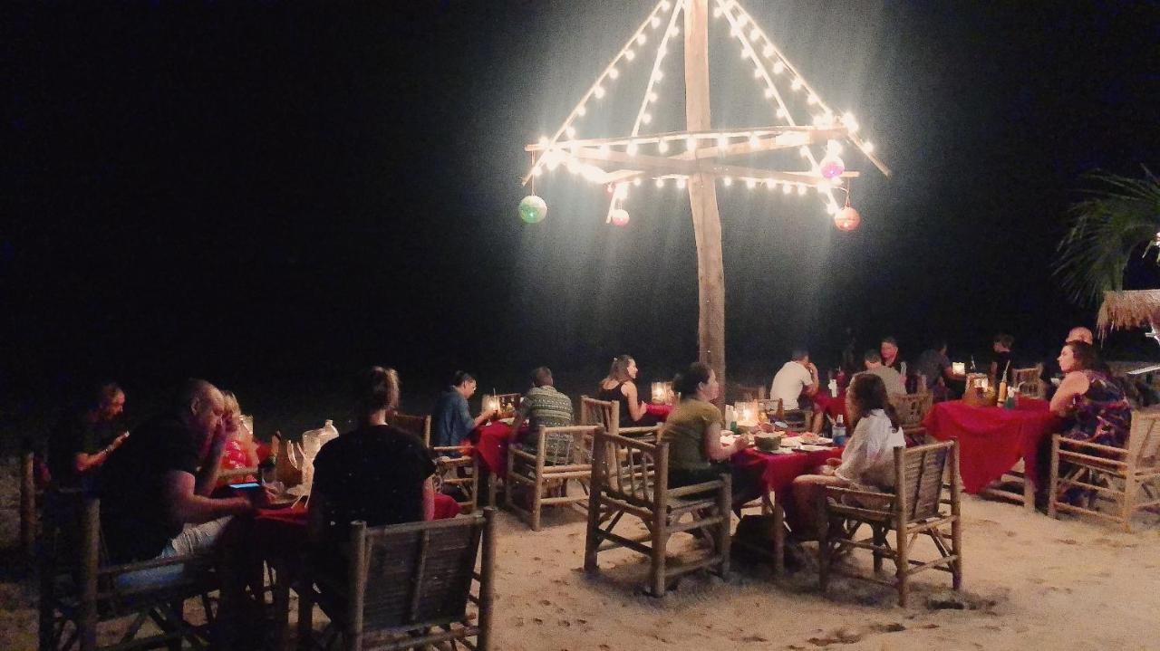 Moonwalk Lanta Resort Koh Lanta Ngoại thất bức ảnh