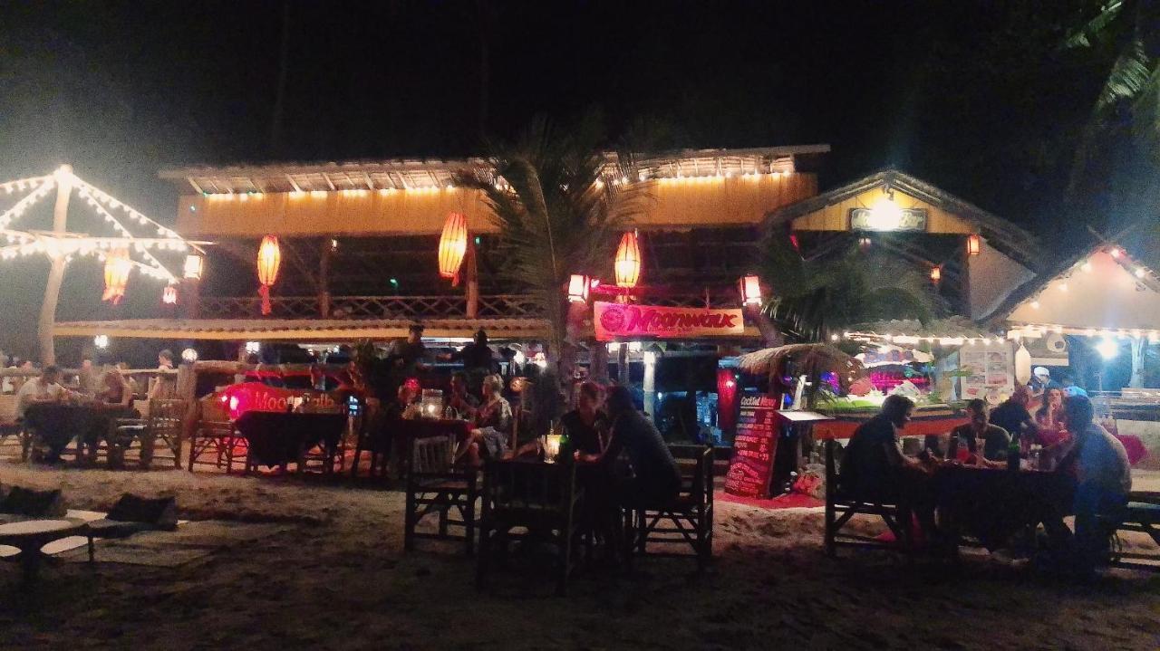 Moonwalk Lanta Resort Koh Lanta Ngoại thất bức ảnh