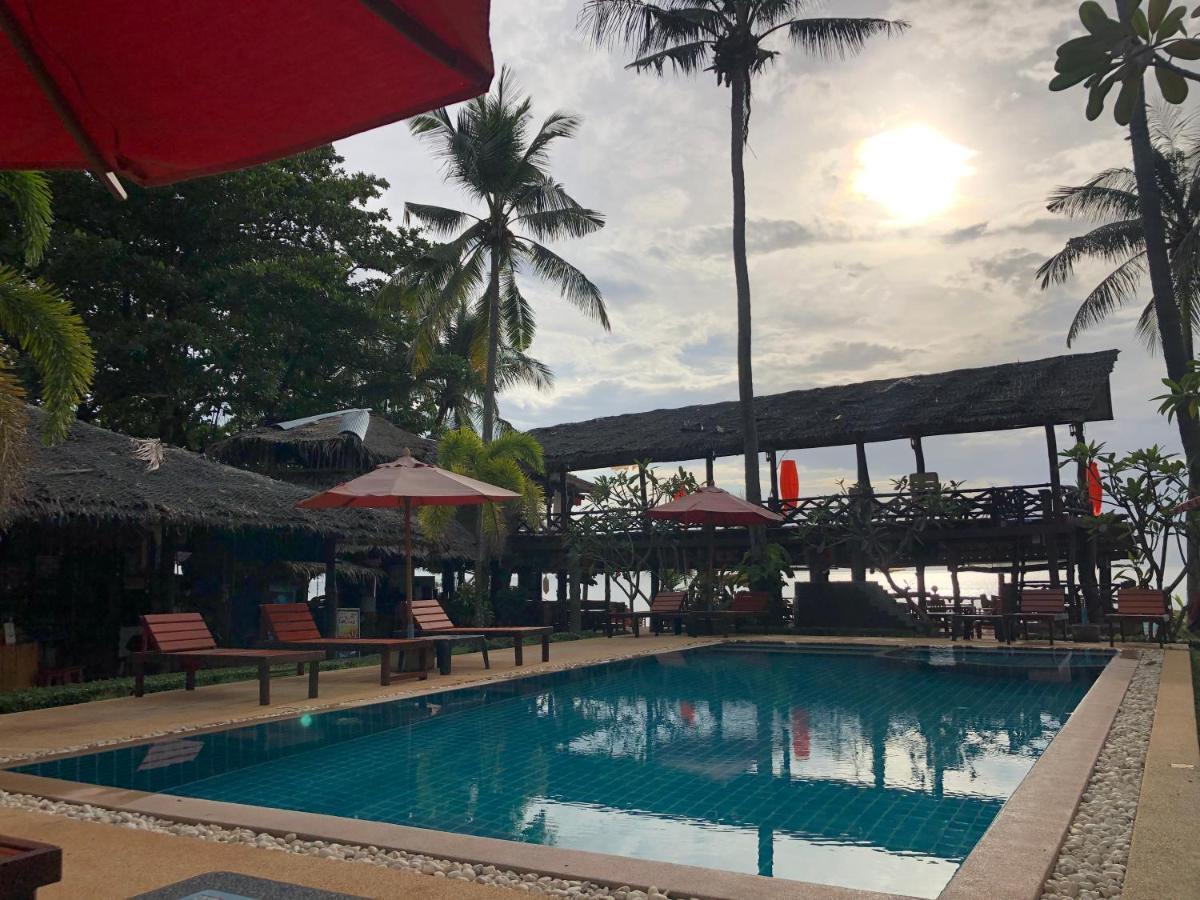 Moonwalk Lanta Resort Koh Lanta Ngoại thất bức ảnh